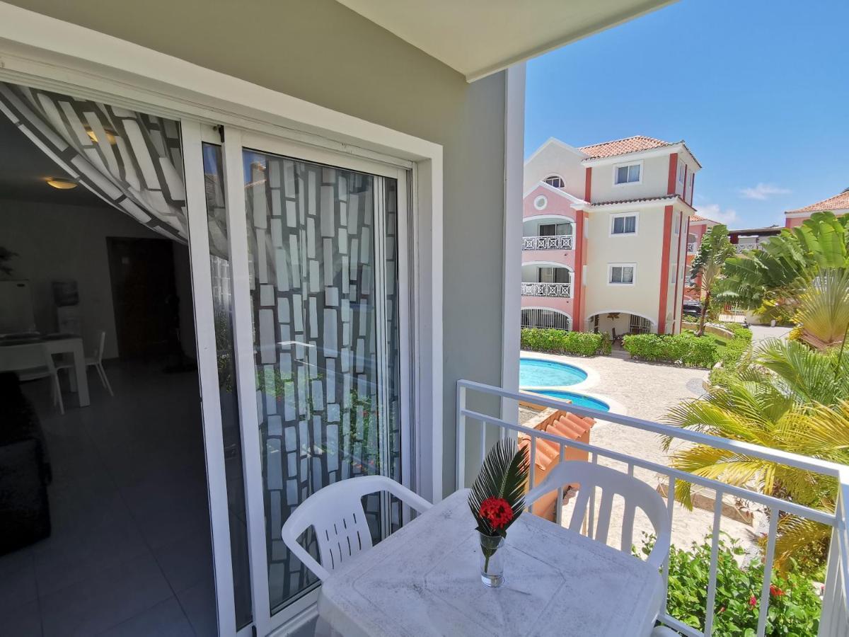 Tropicana Suites Deluxe Beach Club And Pool - Playa Los Corales 蓬塔卡纳 外观 照片